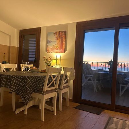 Apartment With Sea View تروبيا المظهر الخارجي الصورة