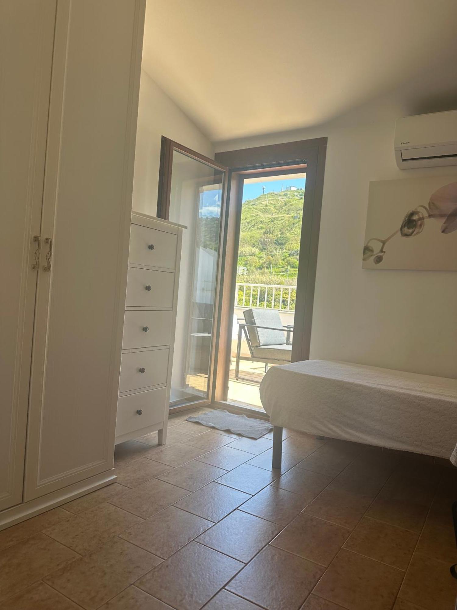 Apartment With Sea View تروبيا المظهر الخارجي الصورة