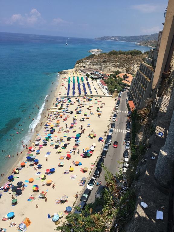Apartment With Sea View تروبيا المظهر الخارجي الصورة