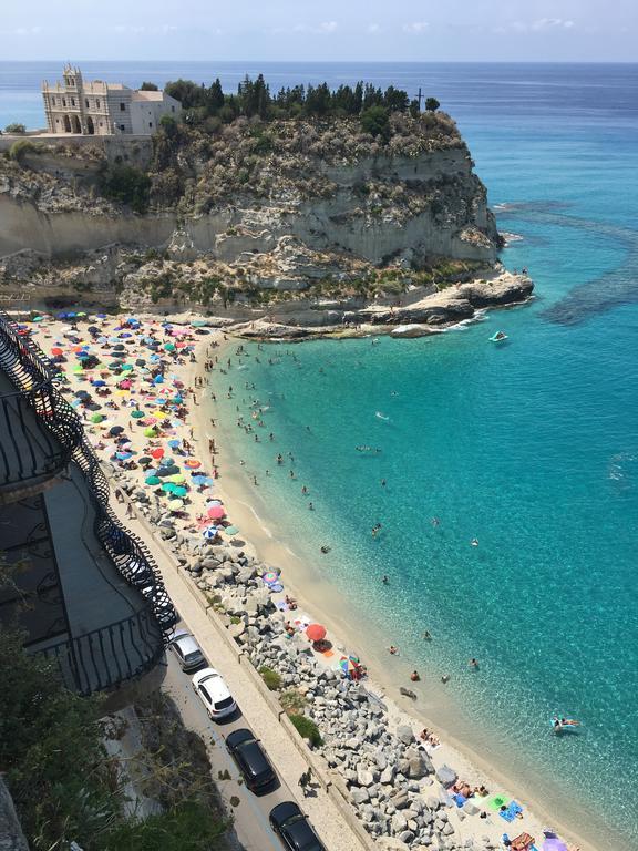 Apartment With Sea View تروبيا المظهر الخارجي الصورة