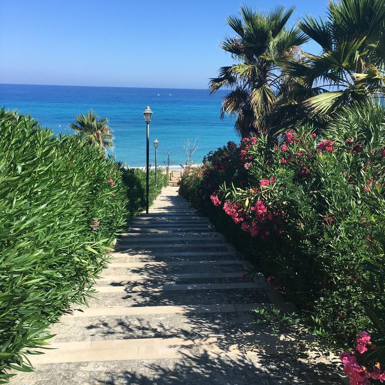 Apartment With Sea View تروبيا المظهر الخارجي الصورة