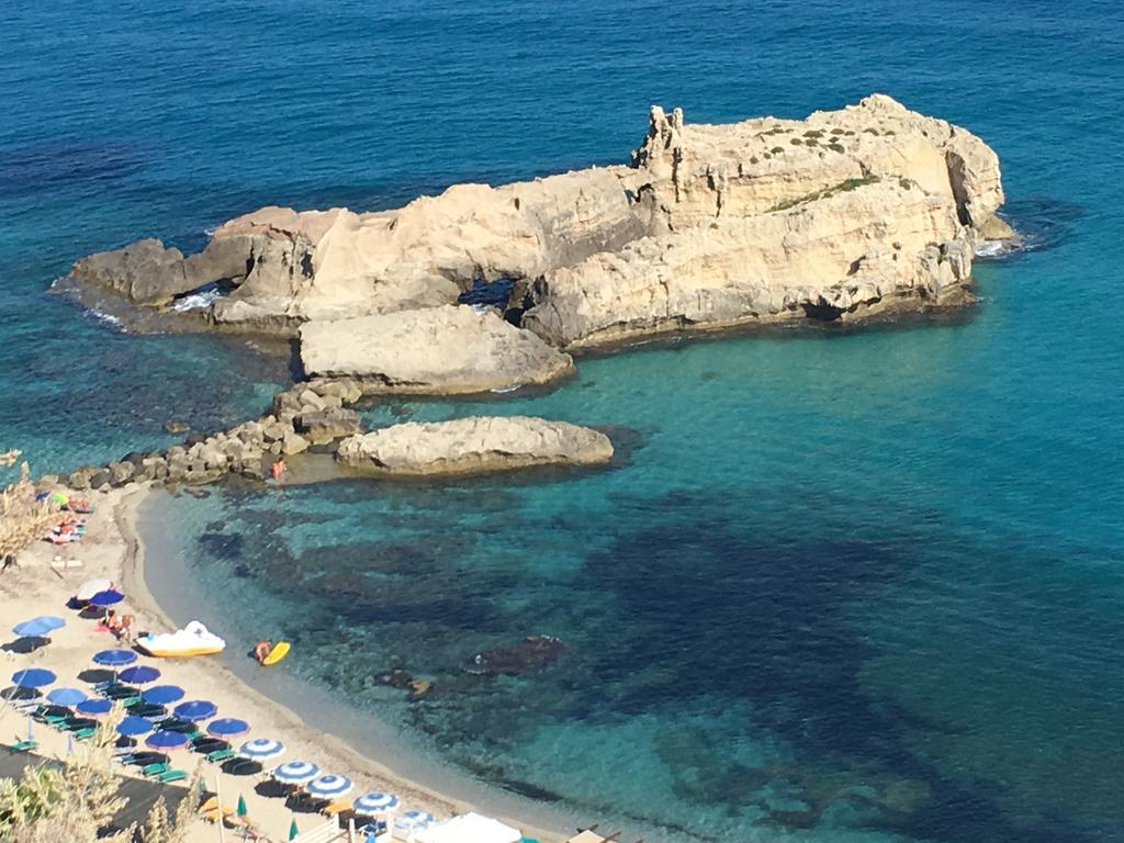 Apartment With Sea View تروبيا المظهر الخارجي الصورة