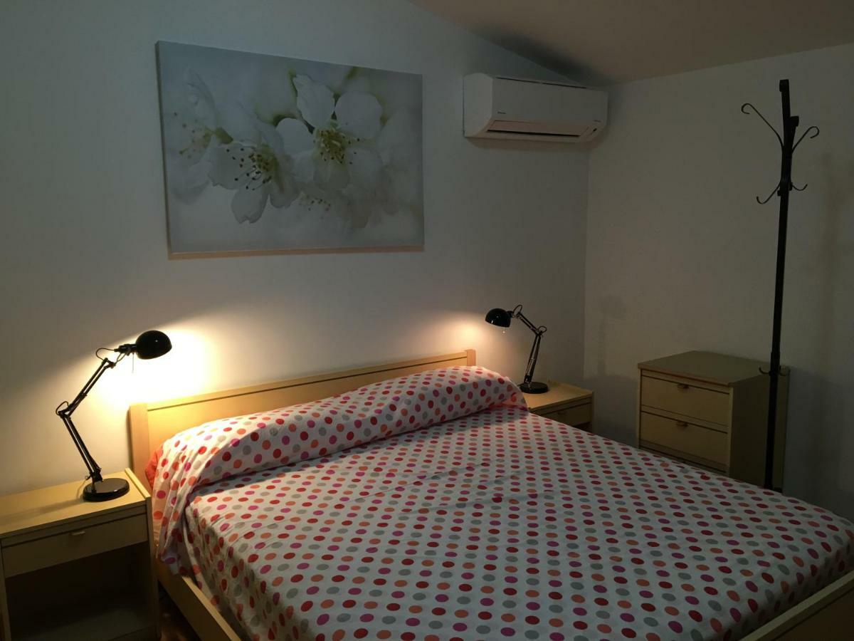 Apartment With Sea View تروبيا المظهر الخارجي الصورة