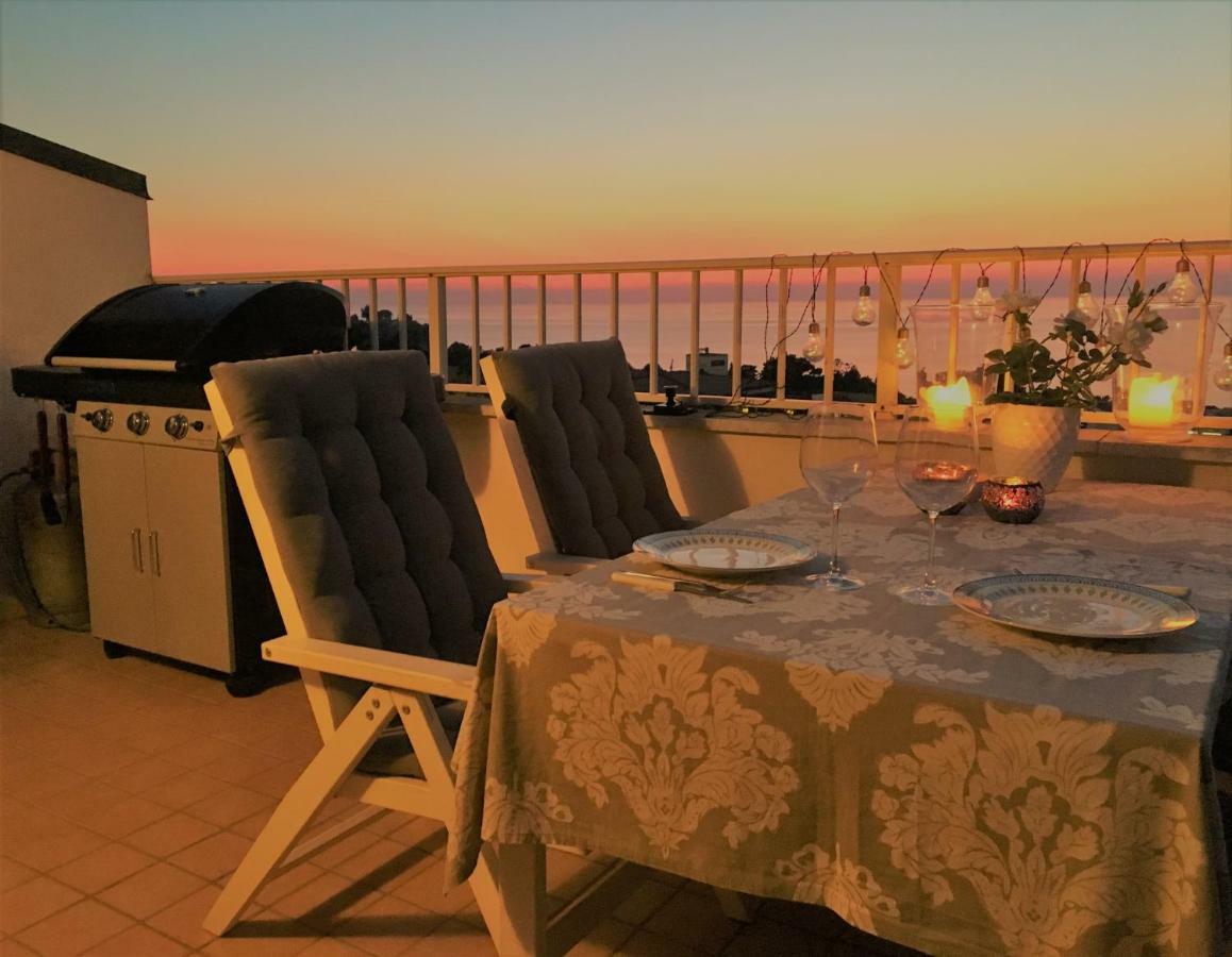 Apartment With Sea View تروبيا المظهر الخارجي الصورة